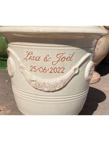 Engraving on vase