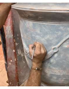 Gravure sur vase