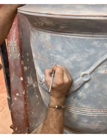 Gravure sur vase